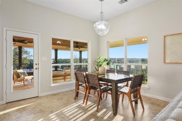 1104 Cliffview DR, Spicewood, TX 78669
