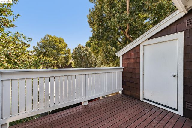 60 Marina Lakes Drive, Richmond, CA 94804