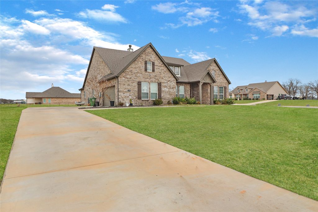 189 Chester Road, Springtown, TX 76082