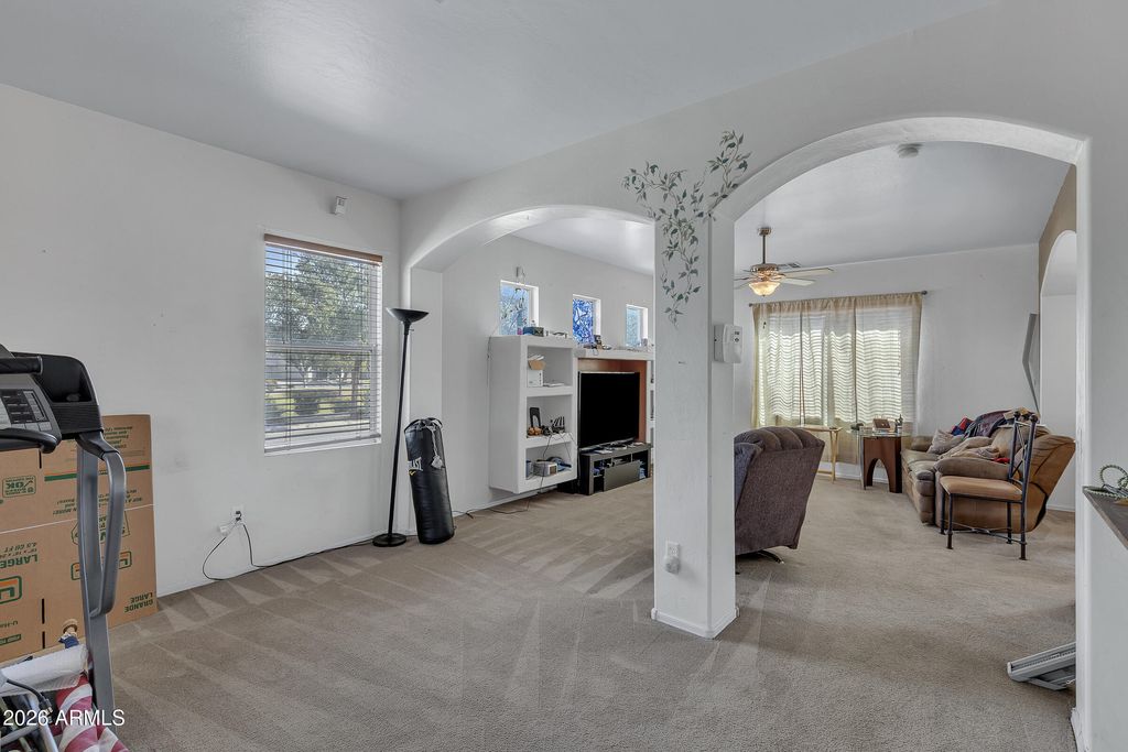 7225 S 40TH Avenue, Phoenix, AZ 85041 — photo 5
