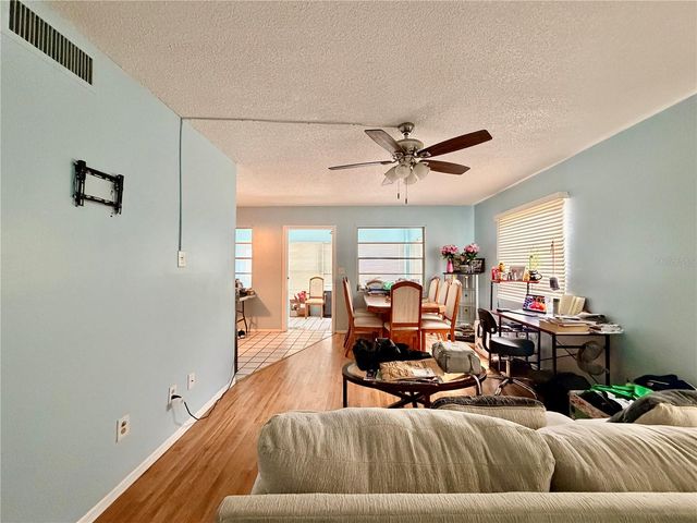 3100 HARTFORD STREET N 114, St Petersburg, FL 33713
