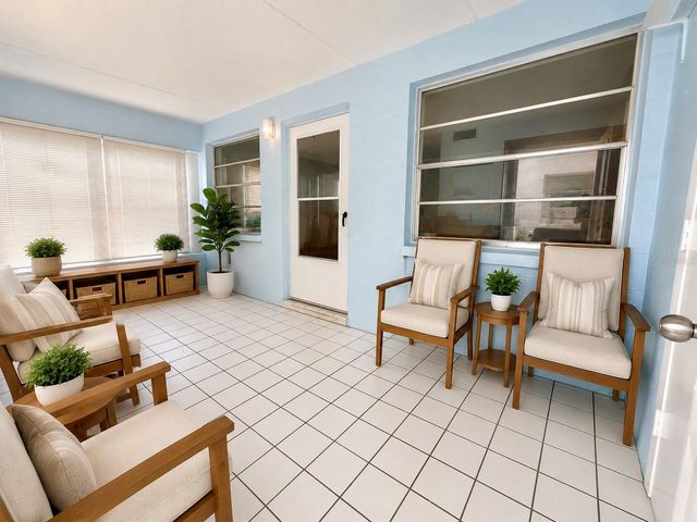3100 HARTFORD STREET N 114, St Petersburg, FL 33713