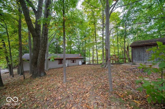 8630 N Briarwood Lake East Drive, Monrovia, IN 46157