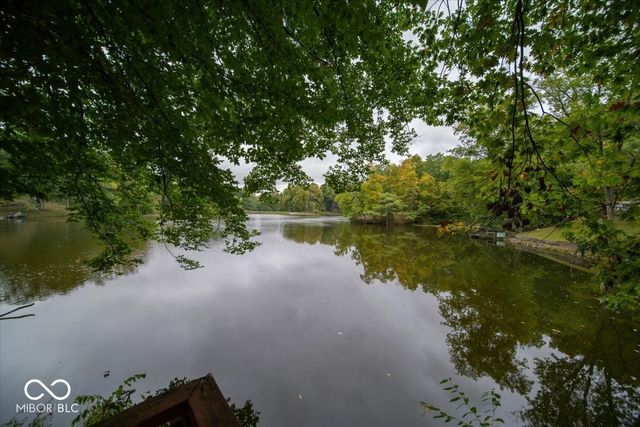 8630 N Briarwood Lake East Drive, Monrovia, IN 46157