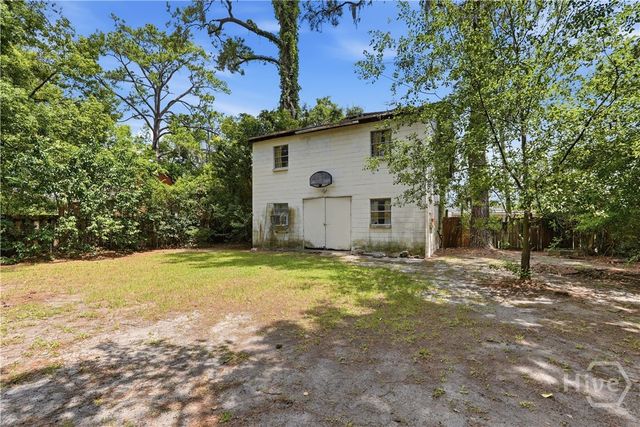 6 Linden Drive, Savannah, GA 31405