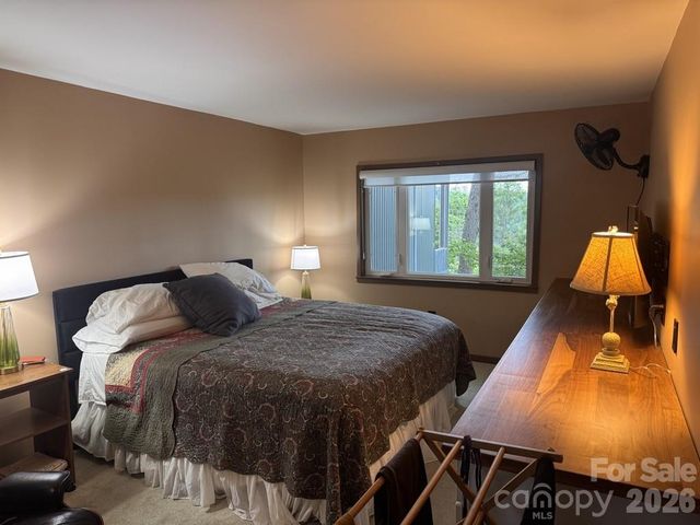 298 Tinequa Drive, Brevard, NC 28712