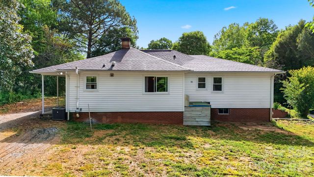 1108 Delwood Drive SW, Lenoir, NC 28645