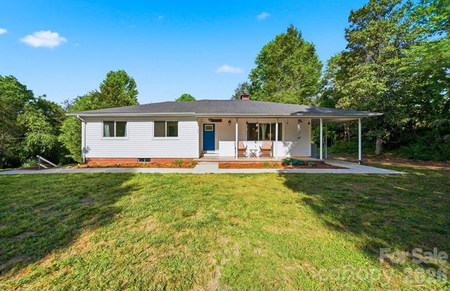 1108 Delwood Drive SW, Lenoir, NC 28645