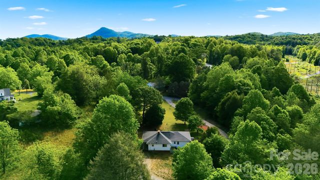 1108 Delwood Drive SW, Lenoir, NC 28645