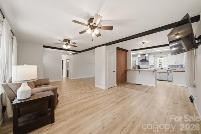 1108 Delwood Drive SW, Lenoir, NC 28645
