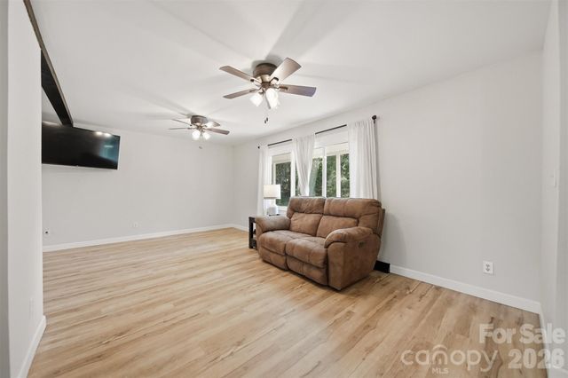 1108 Delwood Drive SW, Lenoir, NC 28645