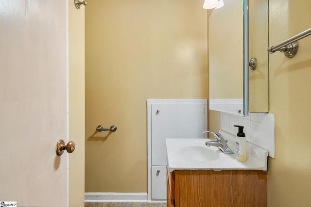 232 Nicholson Drive, Central, SC 29630