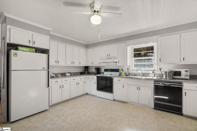 232 Nicholson Drive, Central, SC 29630