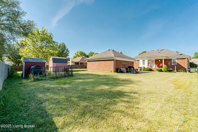 6912 Day Break Ct, Louisville, KY 40272