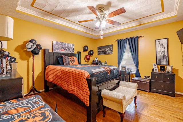 6912 Day Break Ct, Louisville, KY 40272