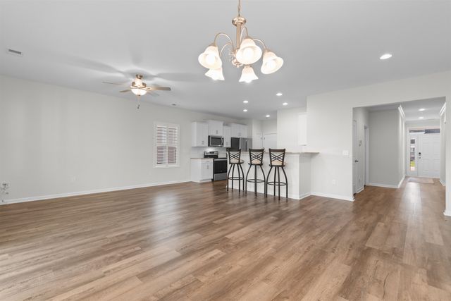 4101 Rockwood Dr., Conway, SC 29526
