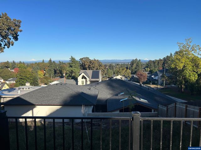 3232 Granada Wy S, Salem, OR 97302