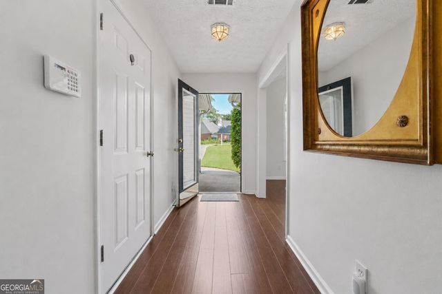 6196 Mount Salem Circle, Flowery Branch, GA 30542