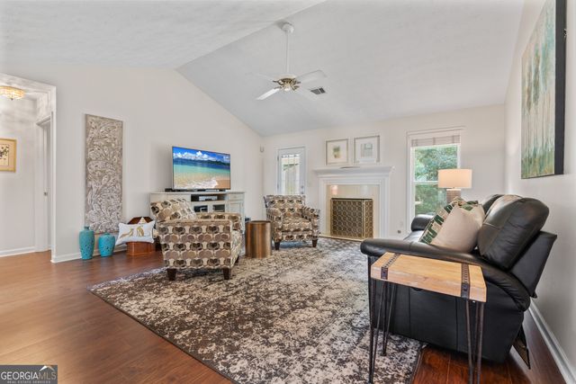 6196 Mount Salem Circle, Flowery Branch, GA 30542