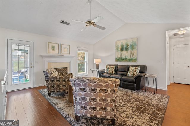 6196 Mount Salem Circle, Flowery Branch, GA 30542