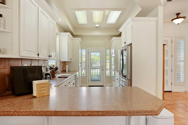 3220 New London Ln, Modesto, CA 95355