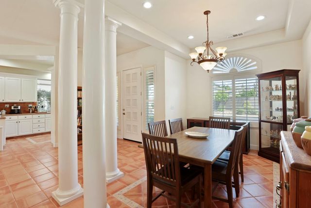 3220 New London Ln, Modesto, CA 95355