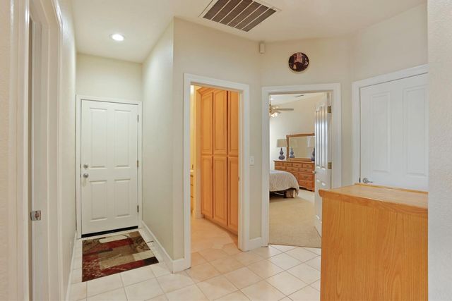 3220 New London Ln, Modesto, CA 95355