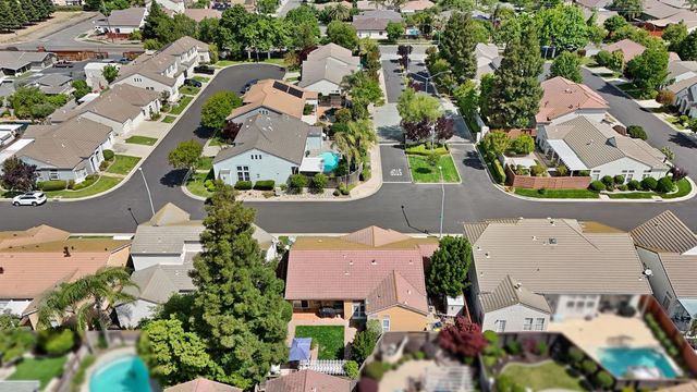 3220 New London Ln, Modesto, CA 95355
