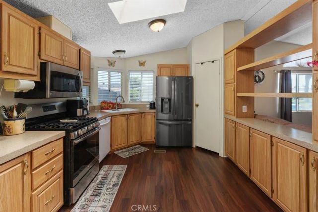 1456 E Philadelphia St Spc 77, Ontario, CA 91761