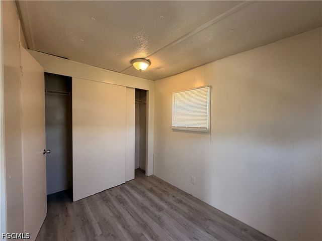 7869 Suncoast DR, North Fort Myers, FL 33917