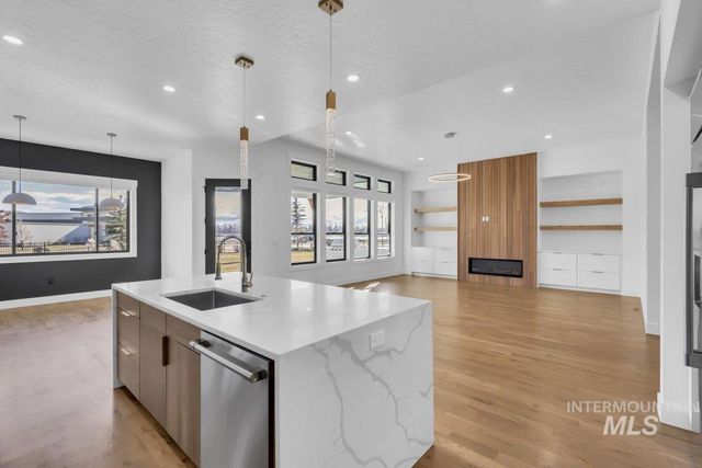 21460 Jackson Creek Ct, Star, ID 83669