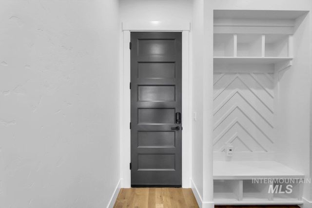 21460 Jackson Creek Ct, Star, ID 83669