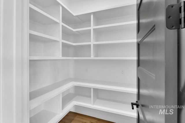 21460 Jackson Creek Ct, Star, ID 83669