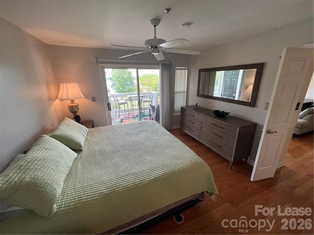 17919 Kings Point Drive i, Cornelius, NC 28031