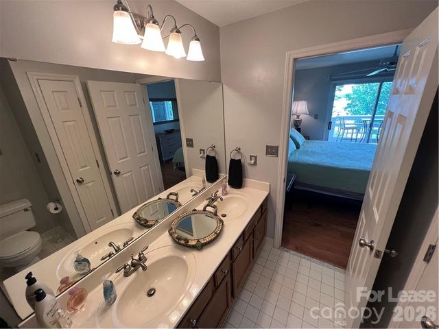 17919 Kings Point Drive i, Cornelius, NC 28031