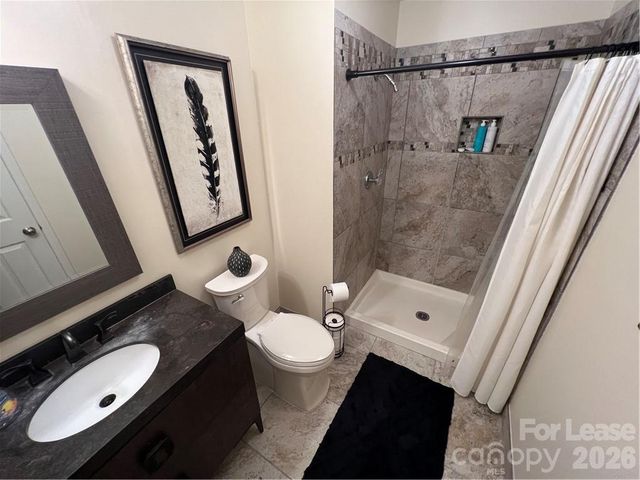 17919 Kings Point Drive i, Cornelius, NC 28031