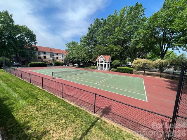 17919 Kings Point Drive i, Cornelius, NC 28031