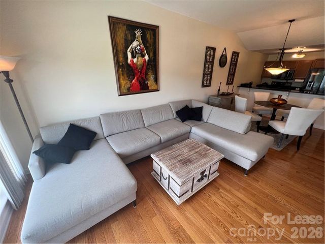 17919 Kings Point Drive i, Cornelius, NC 28031