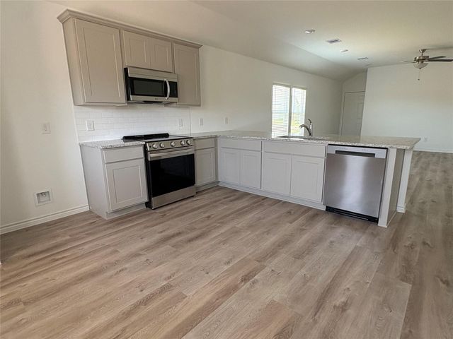 10475 Sugar Mill Drive, Conroe, TX 77306