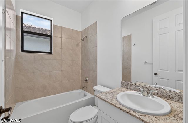 8951 Madrid CIR, Naples, FL 34104
