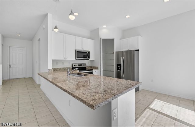 8951 Madrid CIR, Naples, FL 34104