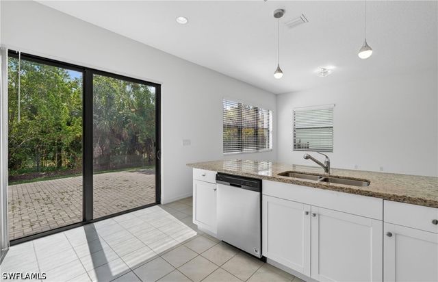 8951 Madrid CIR, Naples, FL 34104