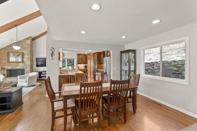 128 W Lakeshore Drive, Lake Quivira, KS 66217