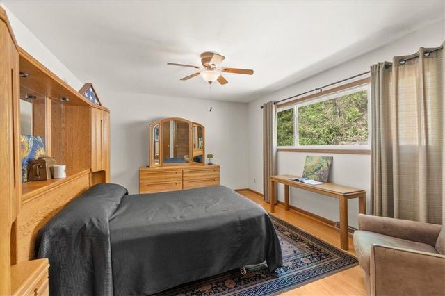 128 W Lakeshore Drive, Lake Quivira, KS 66217