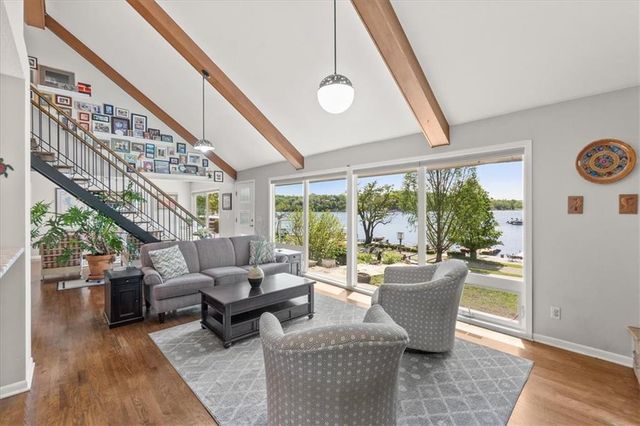 128 W Lakeshore Drive, Lake Quivira, KS 66217