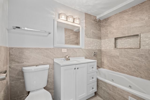 7234 W North Avenue 1802, Elmwood Park, IL 60707