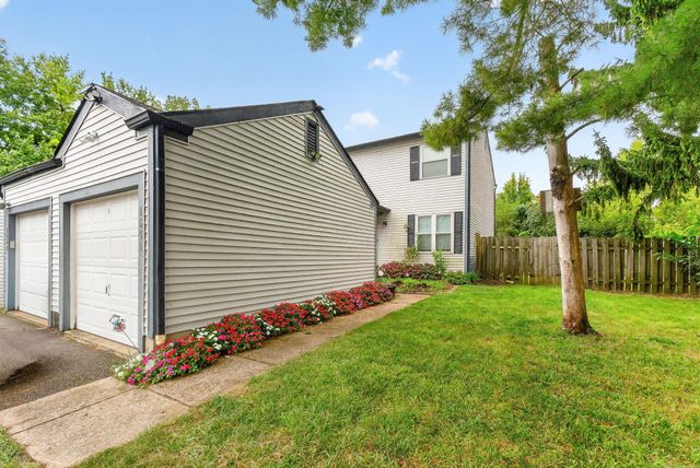 1561 Park Place Drive, Westerville, OH 43081