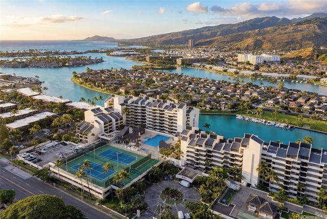 500 Lunalilo Home Road 26D, Honolulu, HI 96825