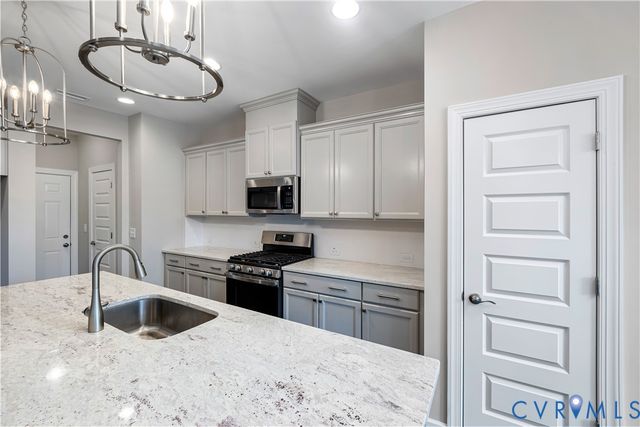 17342 Alana Dr, Moseley, VA 23120