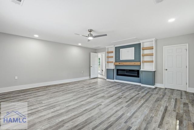 131 Bea Road, Richmond Hill, GA 31324